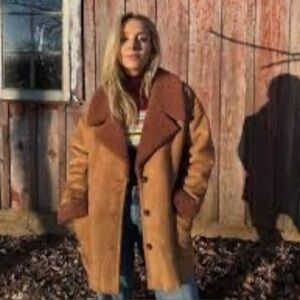 Free People Diogo faux-suede coat with a contrasting sherpa trim size small